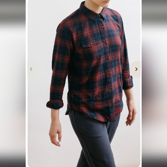 Bridge & Burn Flannel Button Down - Picture 4 of 9